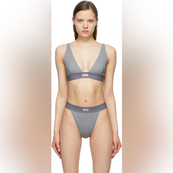 SKIMS Signature Cotton Plunge Bra Thong Set - Picture 1 of 13